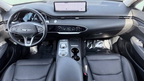 2023 Genesis Electrified GV70