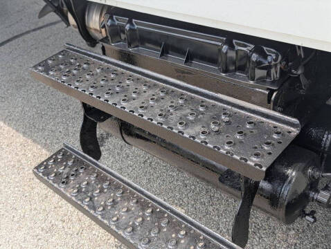 2018 International DuraStar 4300