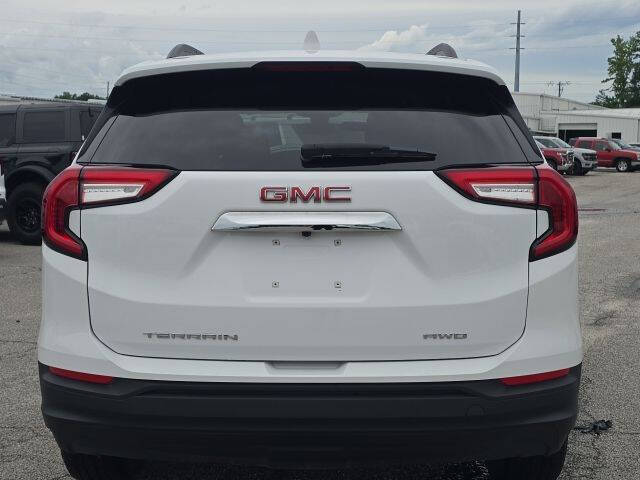 2024 GMC Terrain SLE