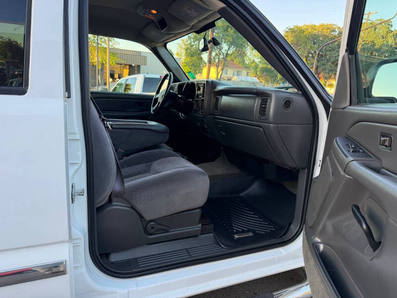 2004 GMC Sierra 2500HD SLE