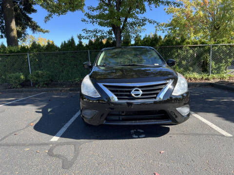 2018 Nissan Versa SV