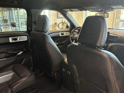 2022 Ford Explorer ST-Line