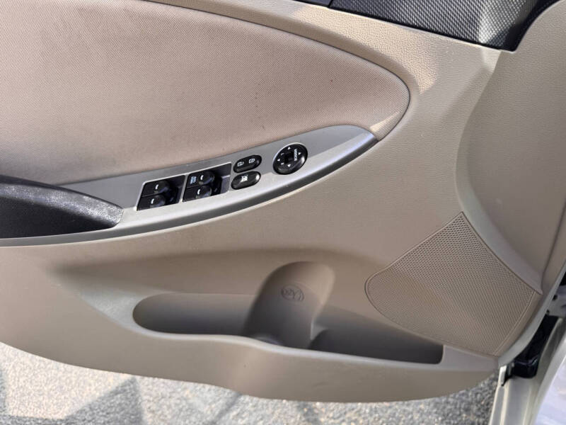 2016 Hyundai Accent