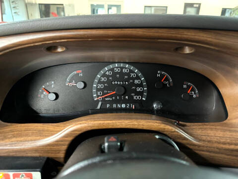 2002 Ford E-Series E-250 SD