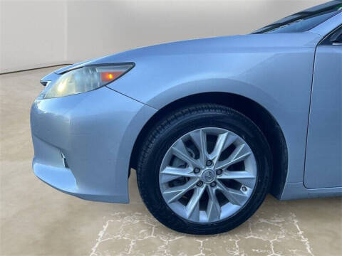 2013 Lexus ES 300h