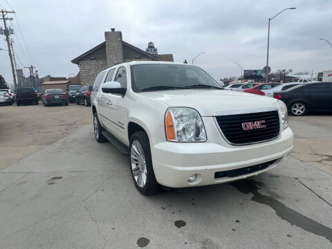 2012 GMC Yukon XL for sale at A & B Auto Sales LLC in Lincoln NE
