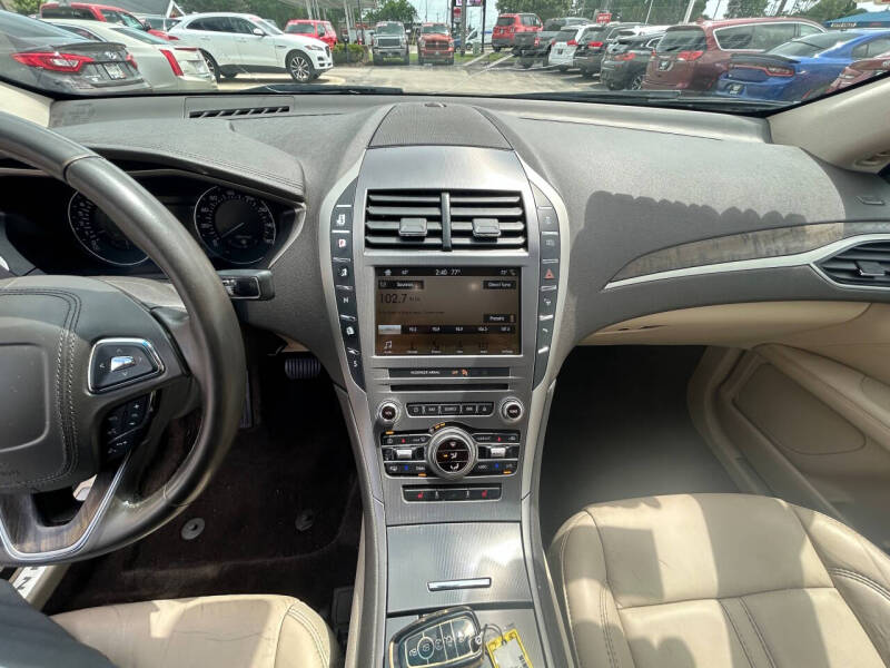 2017 Lincoln MKZ Select