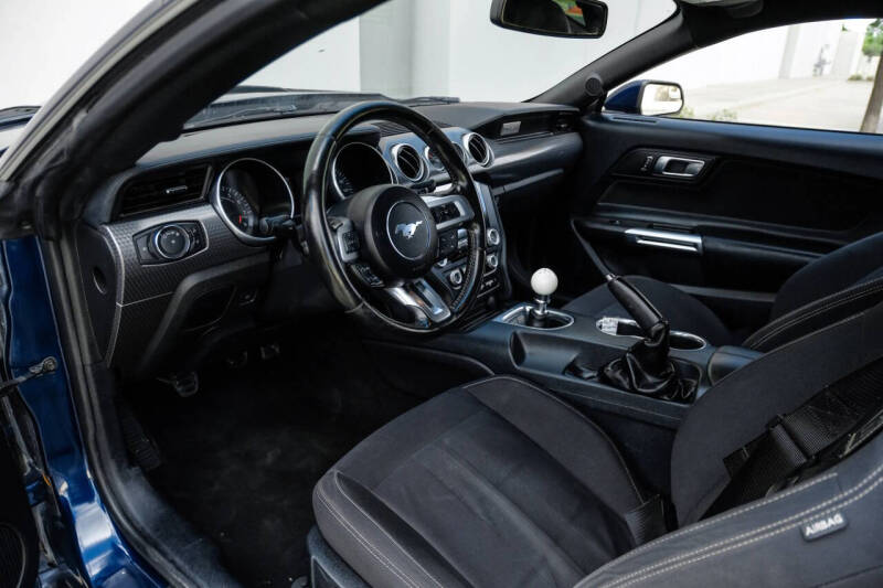 2019 Ford Mustang