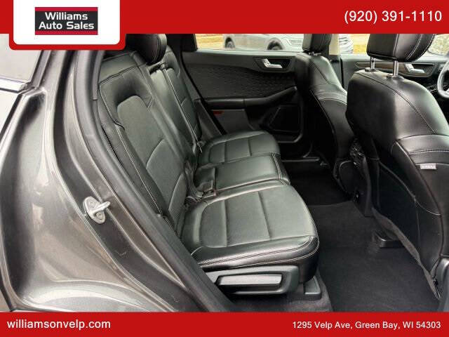 2020 Ford Escape Titanium