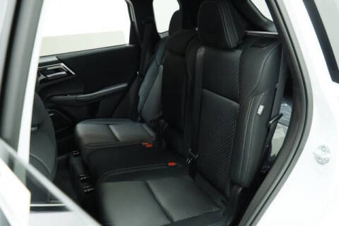 2026 Mitsubishi Outlander ES