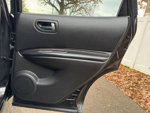 2012 Nissan Rogue SV w/SL Package