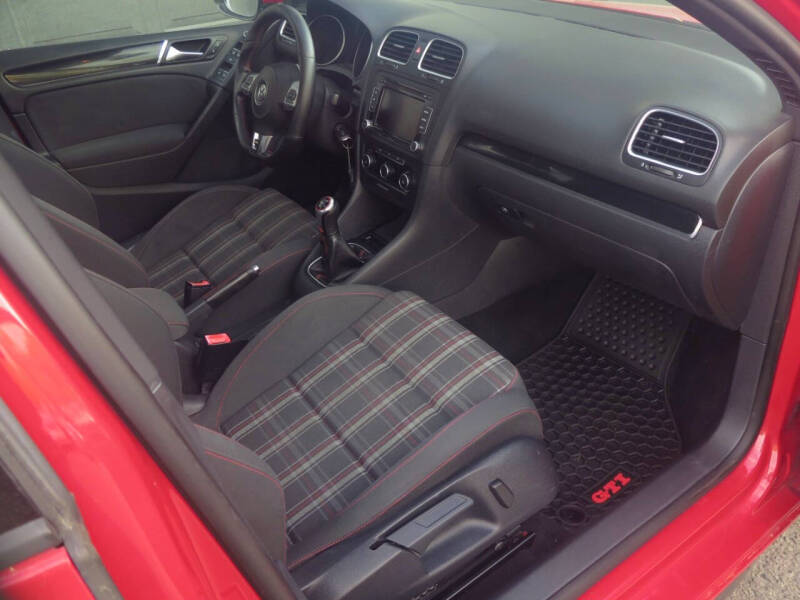 2012 Volkswagen GTI Base PZEV