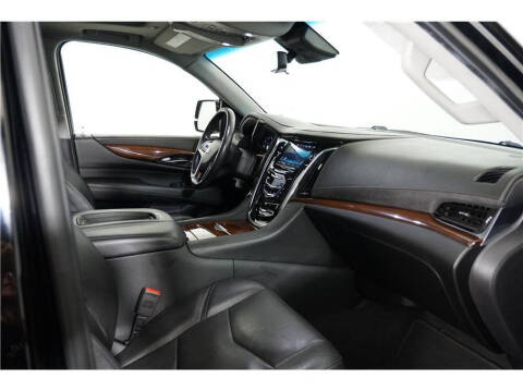 2020 Cadillac Escalade ESV Luxury