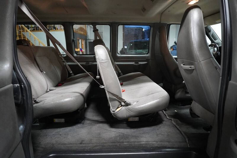 2017 Chevrolet Express LT 3500