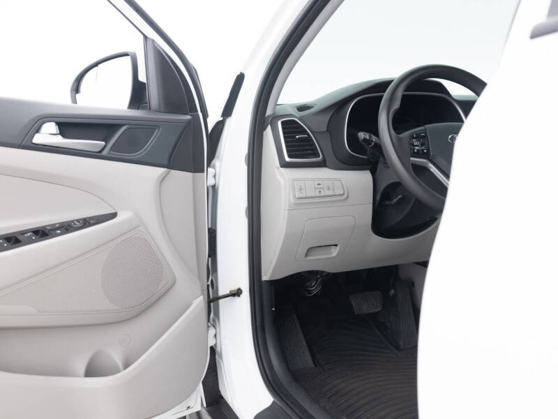 2020 Hyundai Tucson SE