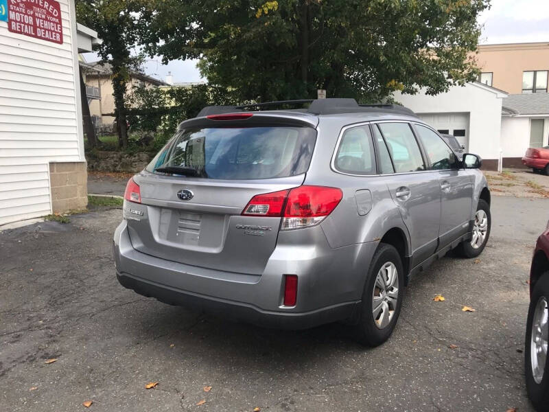 2010 Subaru Outback 2.5i