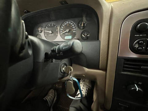 2003 Jeep Grand Cherokee Laredo