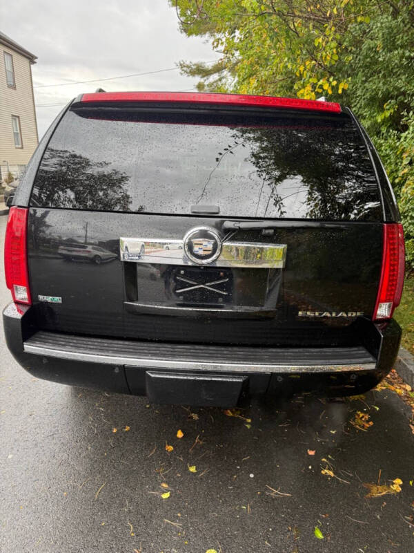 2011 Cadillac Escalade ESV Premium