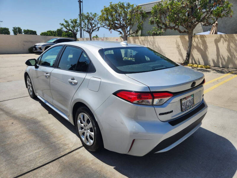 2022 Toyota Corolla LE