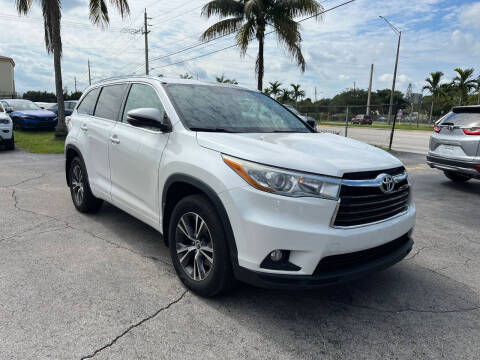 2016 Toyota Highlander for sale at Kars2Go in Davie FL