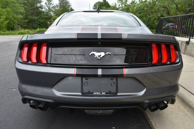 2022 Ford Mustang EcoBoost Premium