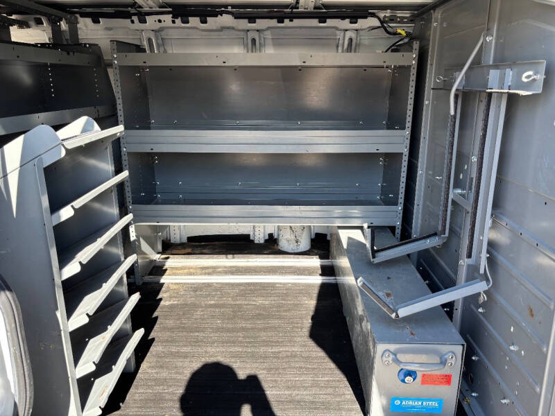 2017 Chevrolet Express 2500