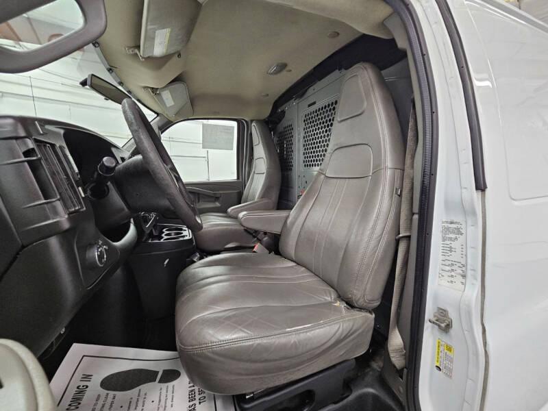 2017 Chevrolet Express 2500