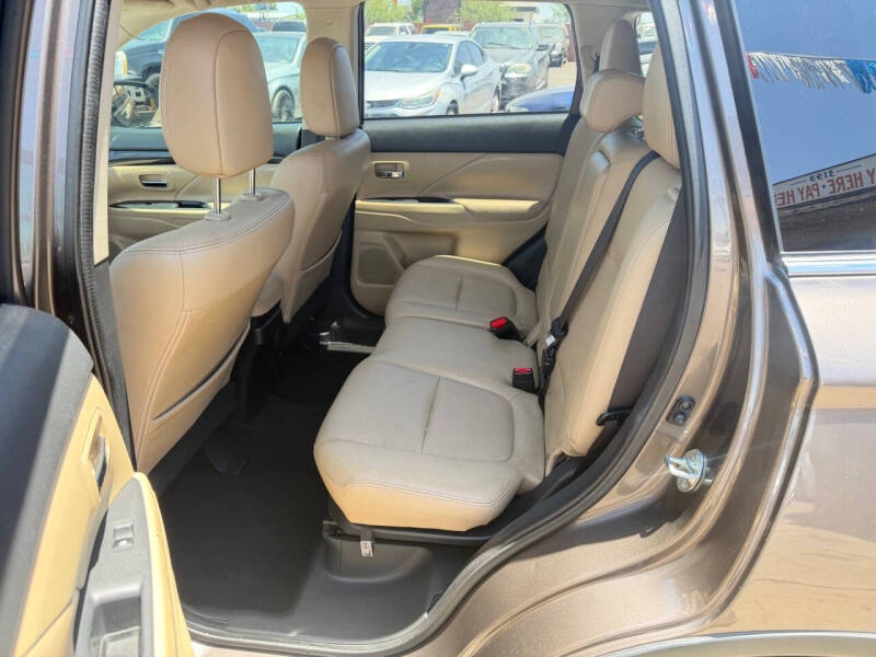 2017 Mitsubishi Outlander SEL