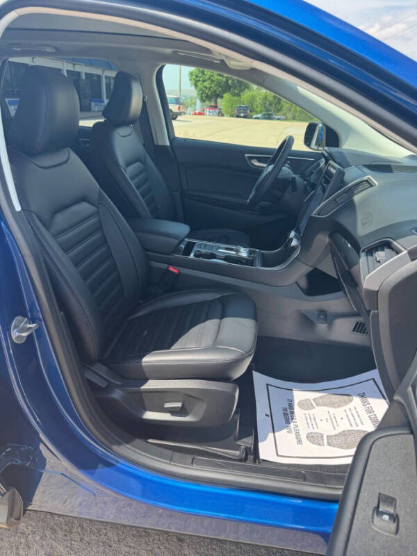 2023 Ford Edge