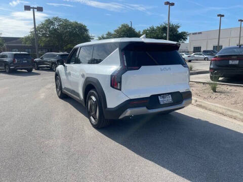 2024 Kia EV9 Light Long Range