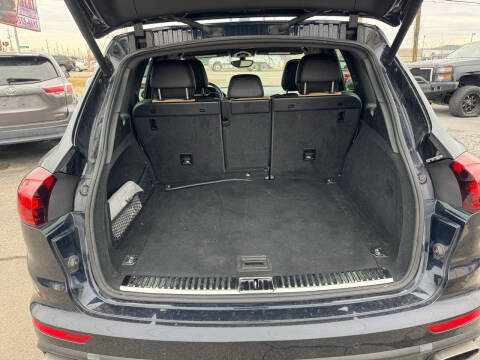 2018 Porsche Cayenne Platinum Edition