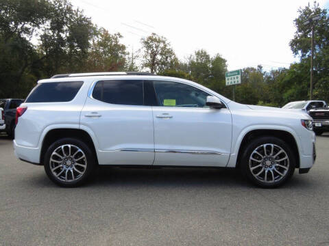 2023 GMC Acadia Denali
