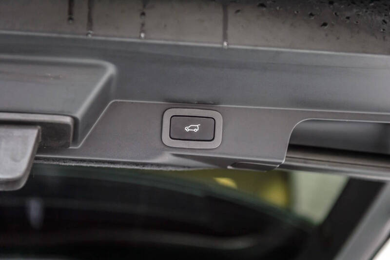 2016 Land Rover Range Rover Sport SVR