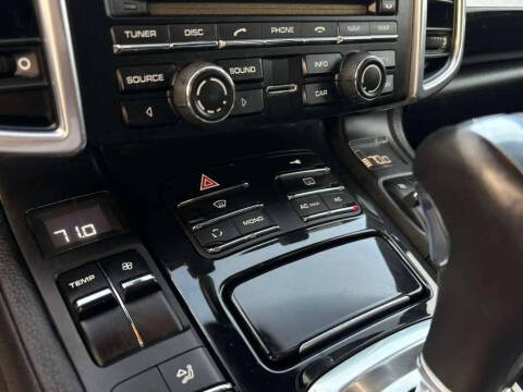 2011 Porsche Cayenne Tiptronic