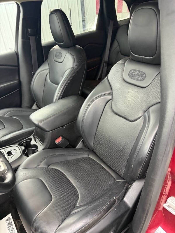 2017 Jeep Cherokee Overland