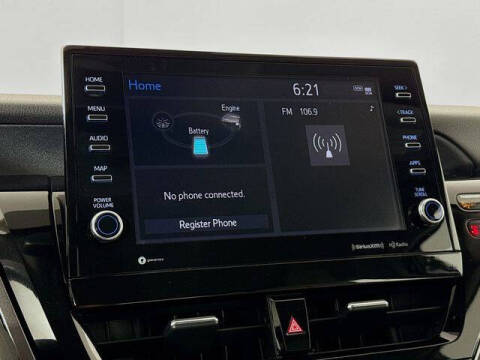 2022 Toyota Camry Hybrid XLE