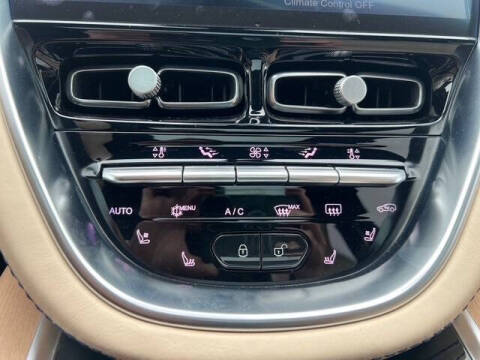 2021 Aston Martin DBX