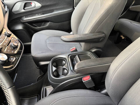 2018 Chrysler Pacifica Touring Plus