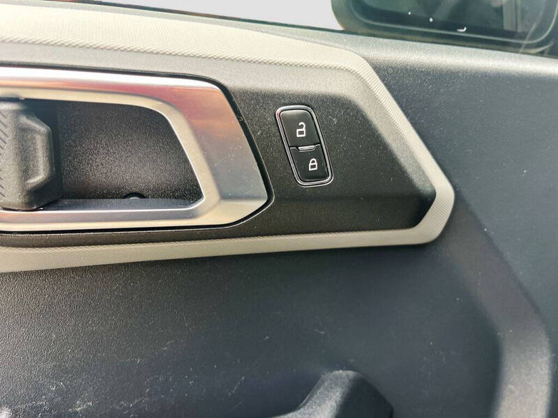 2023 Ford Bronco Base Advanced
