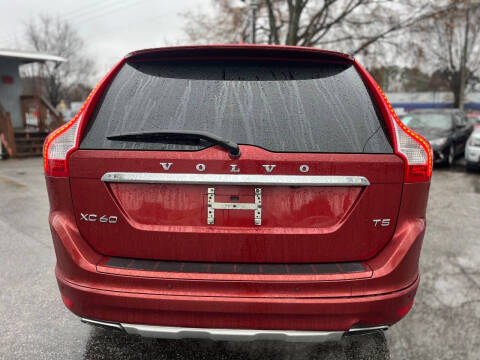 2016 Volvo XC60 T5 Drive-E Premier