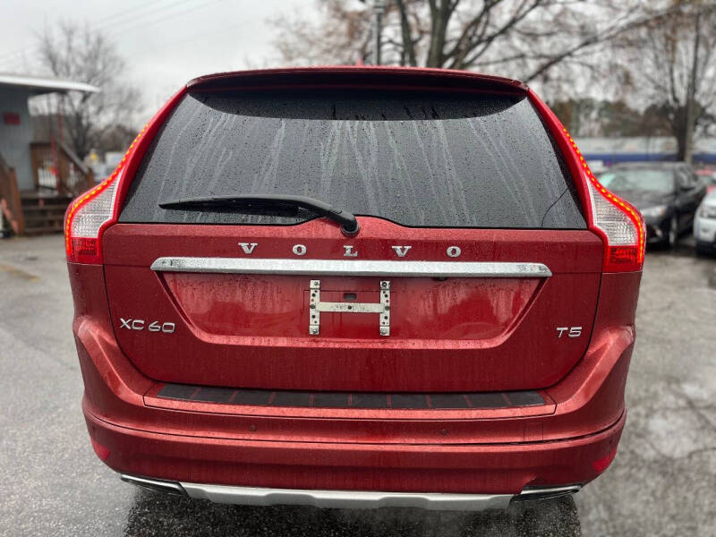 2016 Volvo XC60 T5 Drive-E Premier