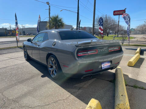 2017 Dodge Challenger R/T Plus