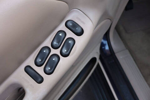 2000 Ford Explorer Eddie Bauer