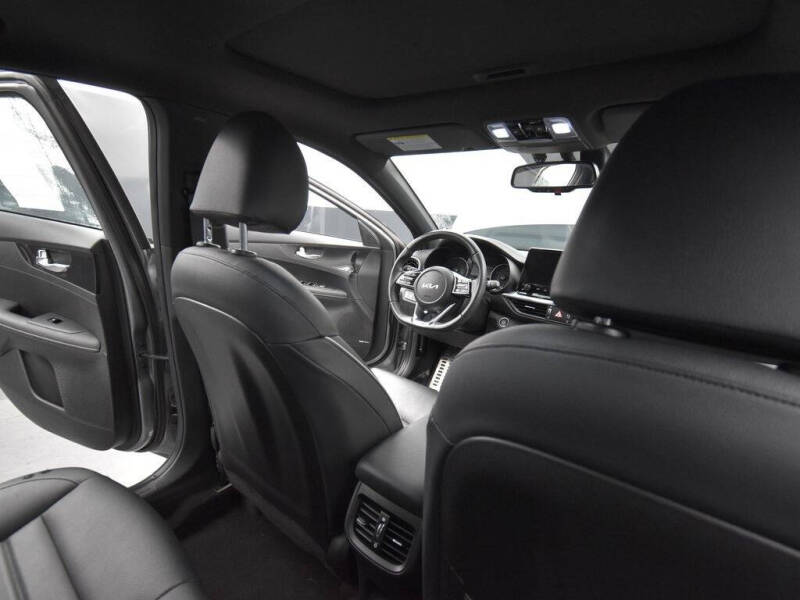 2023 Kia Forte GT-Line