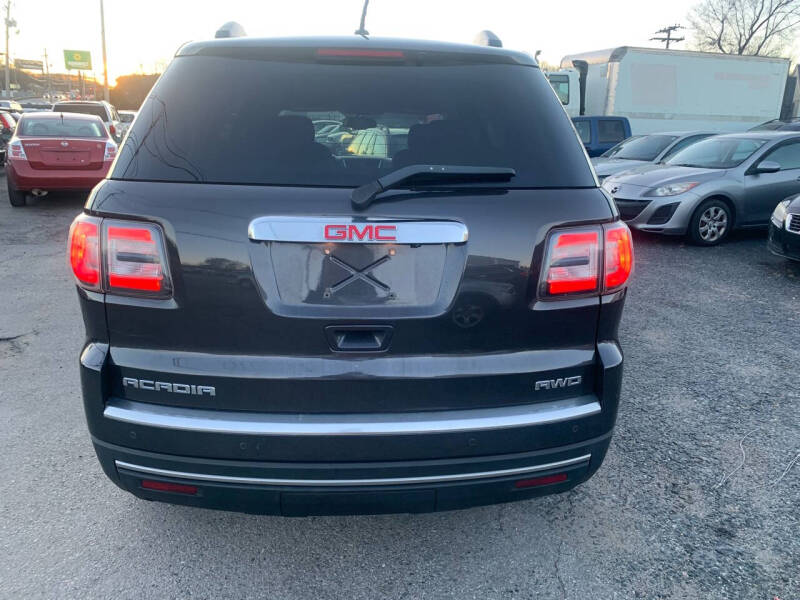 2016 GMC Acadia SLE-2