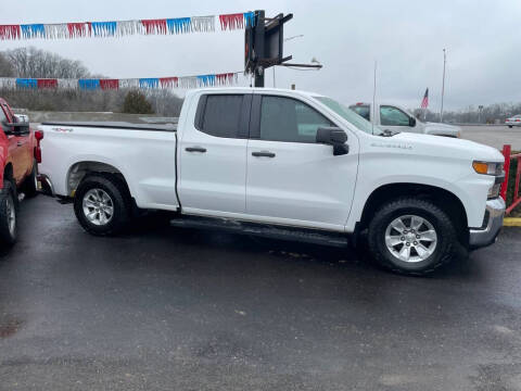 2020 Chevrolet Silverado 1500 for sale at Dynamite Deals LLC in Arnold MO