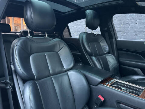 2018 Lincoln Continental Select