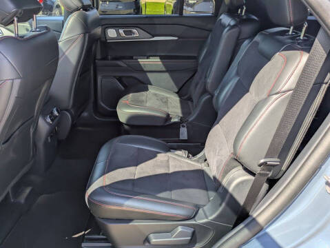2025 Ford Explorer ST