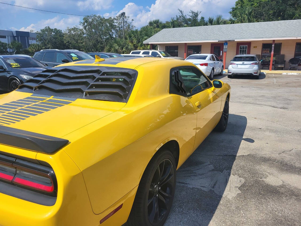 2017 Dodge Challenger for sale at FAMILY AUTO BROKERS in Longwood, FL