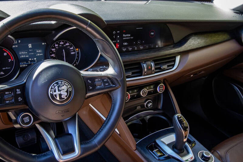 2021 Alfa Romeo Stelvio Sprint